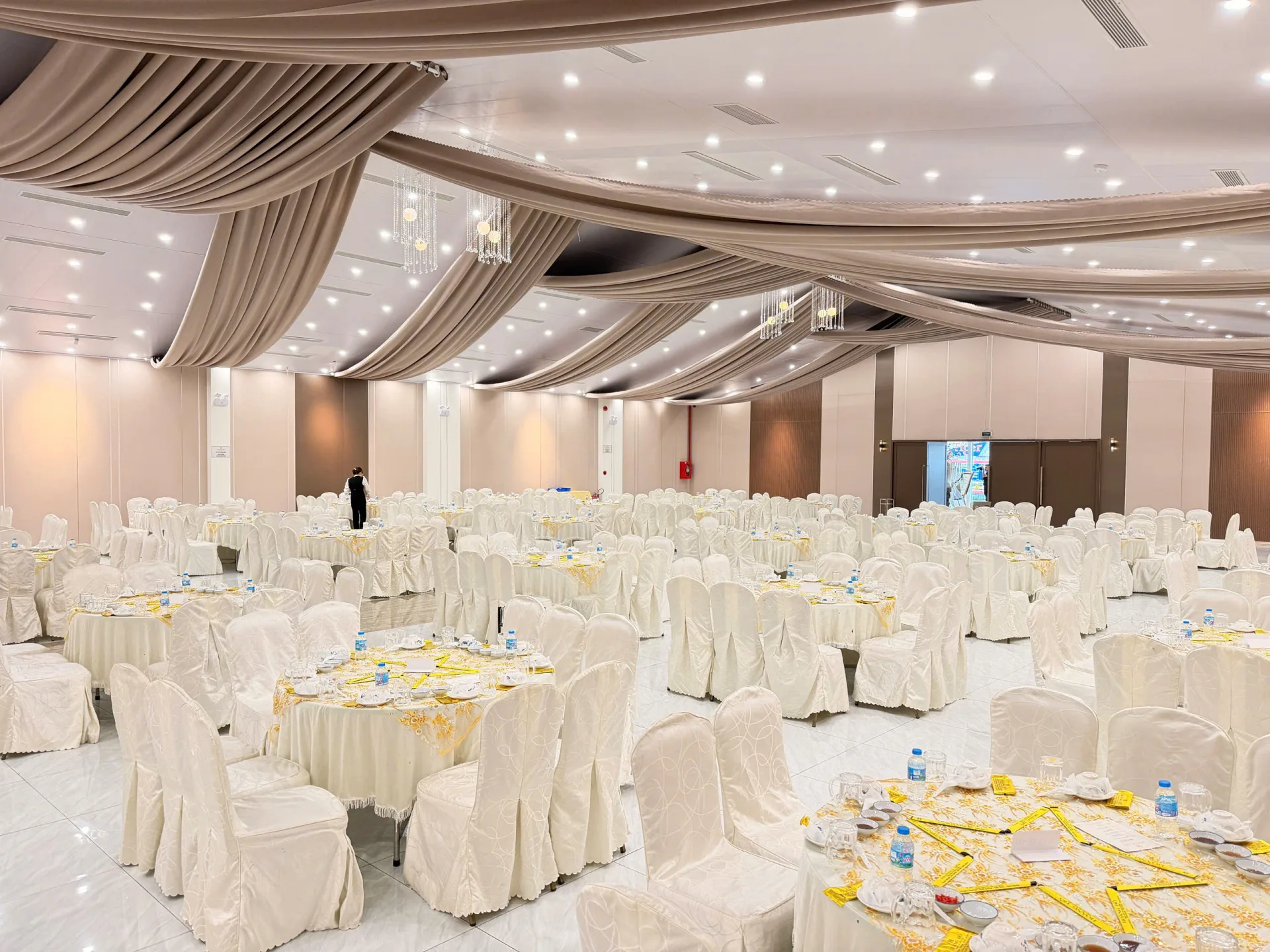 Sảnh Hoàng Kim góc 03